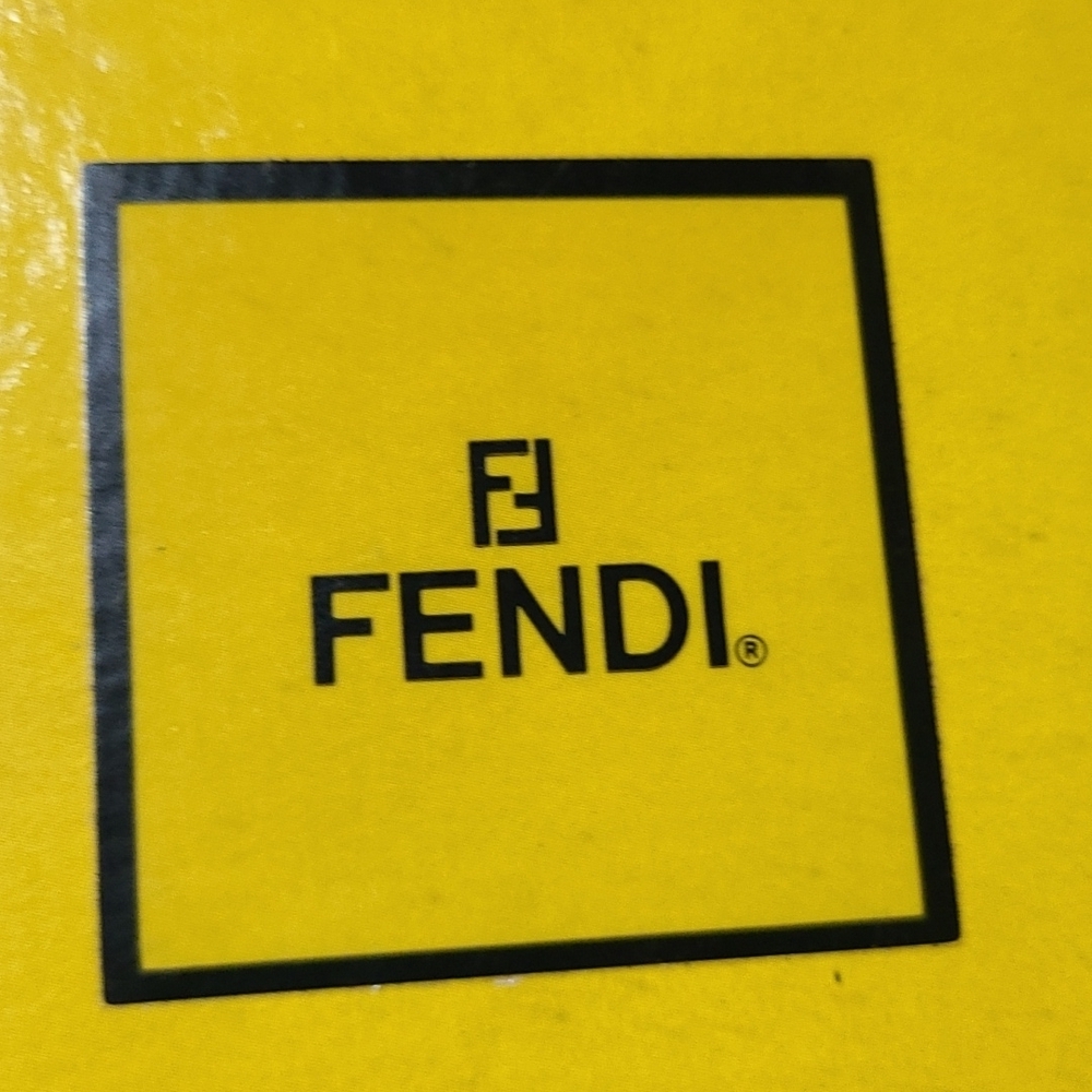 💯Authentic Fendi Short Monogram Wallet🍀 - Picture 3 of 10